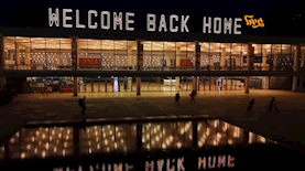 וולקאם בק הום, צילום: מסך מתוך הקליפ